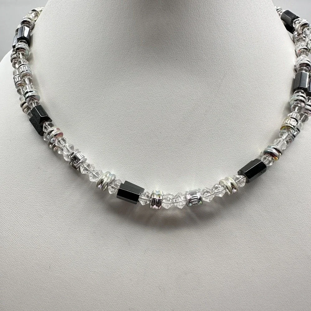 Vintage‎ 90s Silver Tone Clear Glass & Hematite Beaded Necklace Women's Jewelry